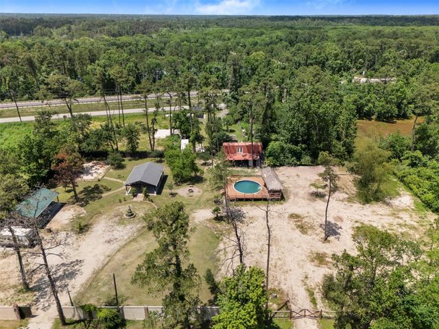 1302 Cherry Ln, Crosby, TX 77532