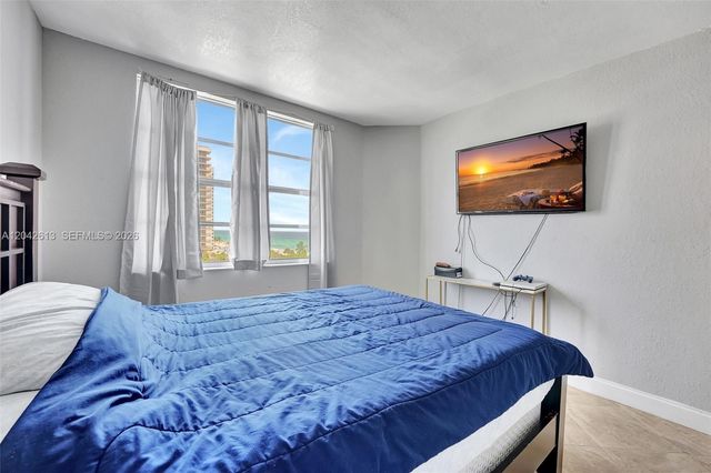 1950 S Ocean DR. 6B, Hallandale Beach, FL 33009
