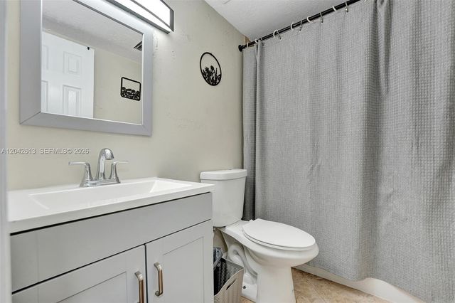 1950 S Ocean DR. 6B, Hallandale Beach, FL 33009