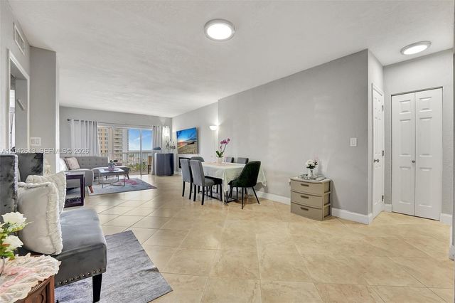 1950 S Ocean DR. 6B, Hallandale Beach, FL 33009