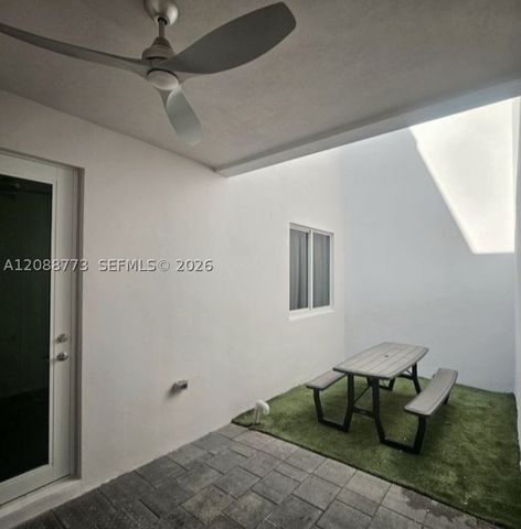 10440 NW 67th St 10440, Doral, FL 33178