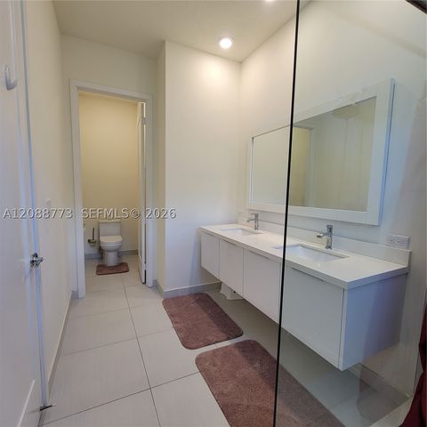 10440 NW 67th St 10440, Doral, FL 33178