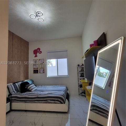 10440 NW 67th St 10440, Doral, FL 33178