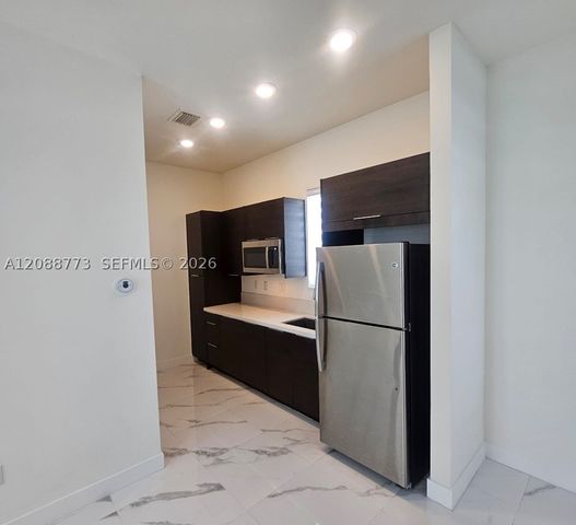 10440 NW 67th St 10440, Doral, FL 33178