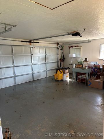 273 Ridgecrest Road, Colbert, OK 74733