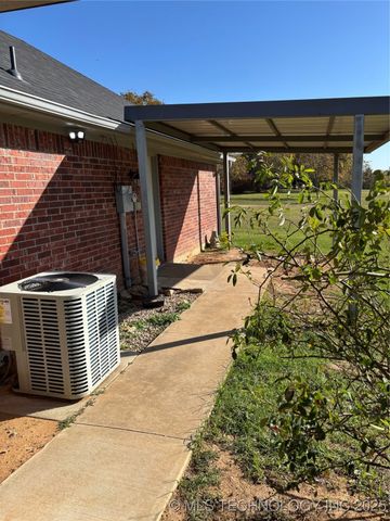 273 Ridgecrest Road, Colbert, OK 74733