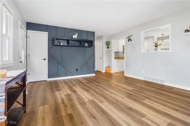 2405 Briner Avenue, Akron, OH 44305