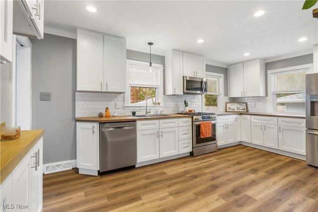 2405 Briner Avenue, Akron, OH 44305