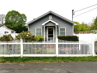 96 Pleasure Avenue, Ronkonkoma, NY 11779