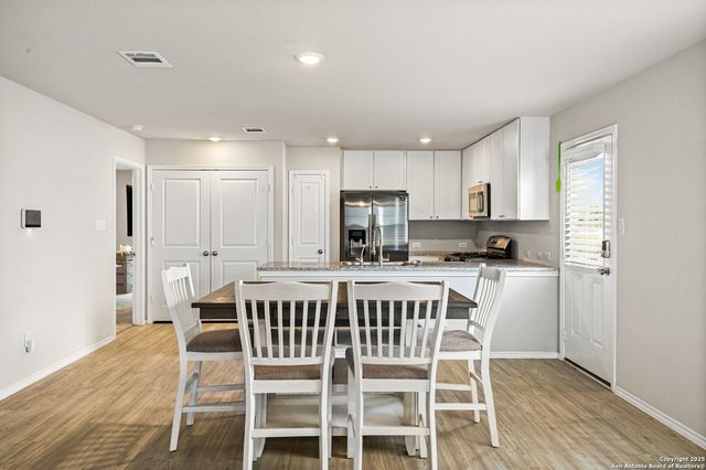 7207 Lincoln Trace, San Antonio, TX 78222