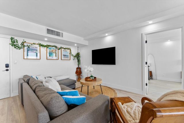 1237 HILLSBORO MILE 604, Hillsboro Beach, FL 33062