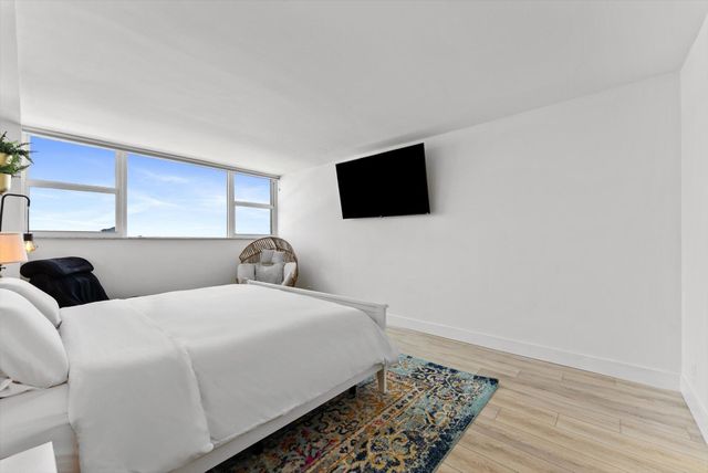 1237 HILLSBORO MILE 604, Hillsboro Beach, FL 33062