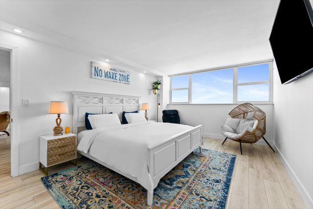 1237 HILLSBORO MILE 604, Hillsboro Beach, FL 33062