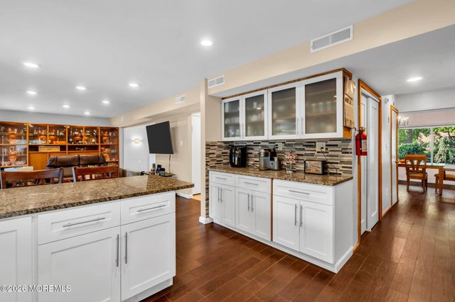 12 Ethan Allen Road, Freehold, NJ 07728