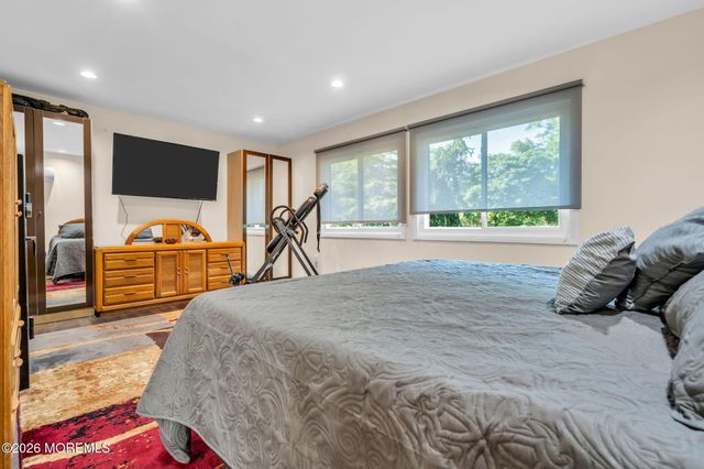 12 Ethan Allen Road, Freehold, NJ 07728