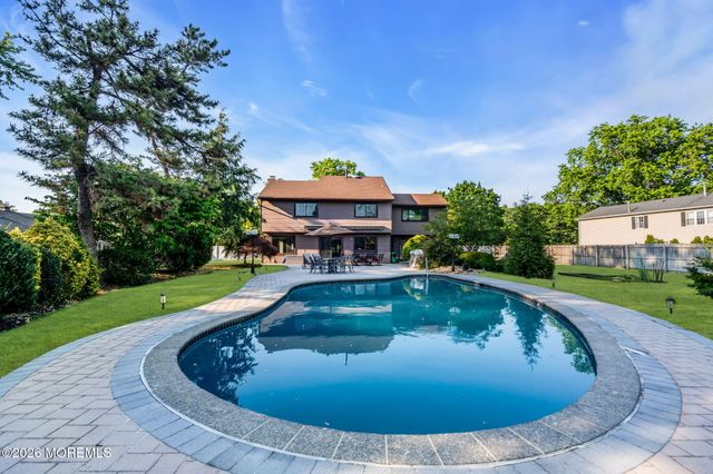 12 Ethan Allen Road, Freehold, NJ 07728