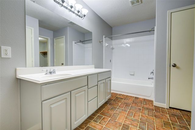 19402 Hickory Meadow Lane, Houston, TX 77084