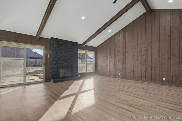 6803 S 77th East Avenue, Tulsa, OK 74133