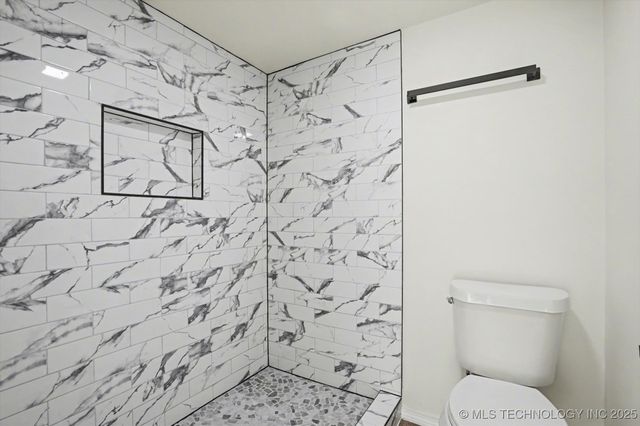 6803 S 77th East Avenue, Tulsa, OK 74133