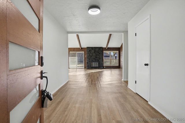 6803 S 77th East Avenue, Tulsa, OK 74133