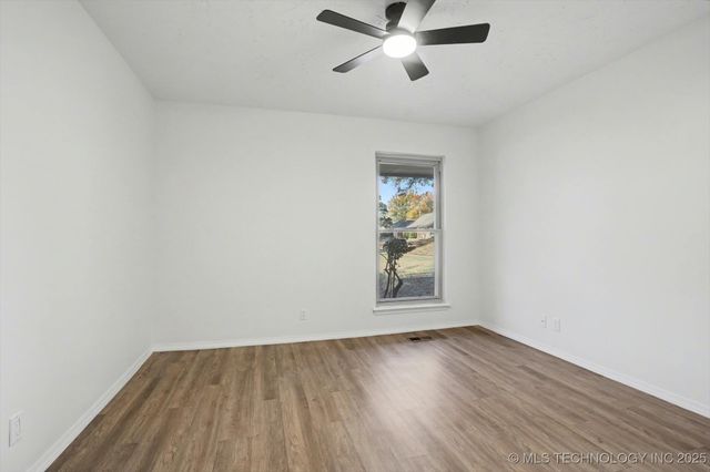 6803 S 77th East Avenue, Tulsa, OK 74133