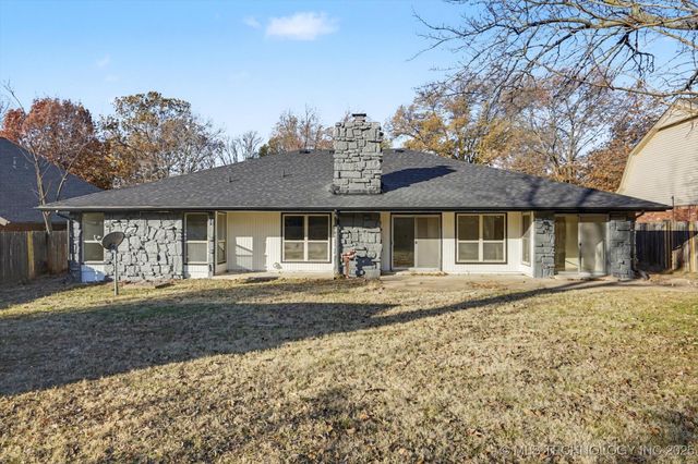 6803 S 77th East Avenue, Tulsa, OK 74133