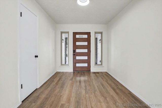 6803 S 77th East Avenue, Tulsa, OK 74133