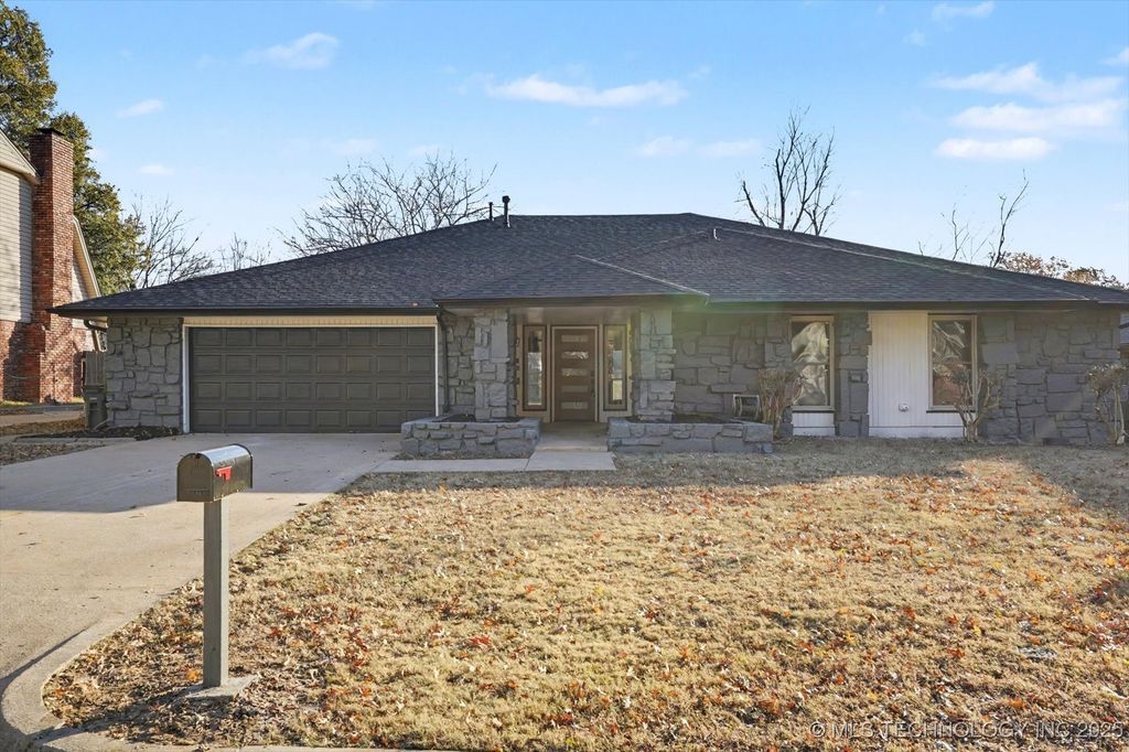 6803 S 77th East Avenue, Tulsa, OK 74133
