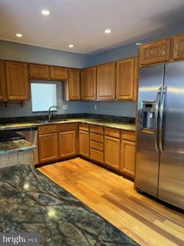 8015 BRIGHTWOOD CT, Ellicott City, MD 21043