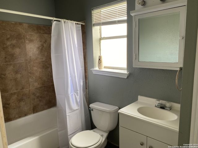 4949 Hamilton Wolfe, San Antonio, TX 78229