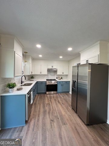 5990 Wellborn Trace, Lithonia, GA 30058