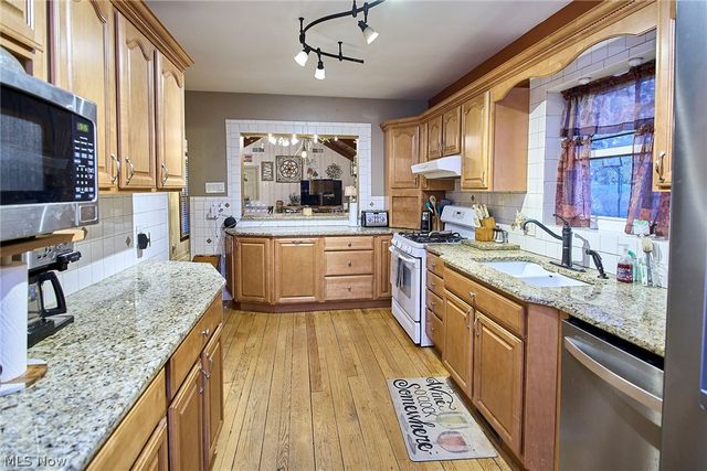 100 Maple Shade Drive, Marietta, OH 45750