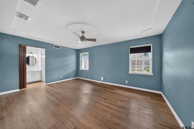 3908 Wakefield Dr, Tyler, TX 75701