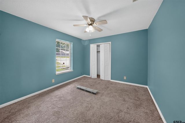 3908 Wakefield Dr, Tyler, TX 75701