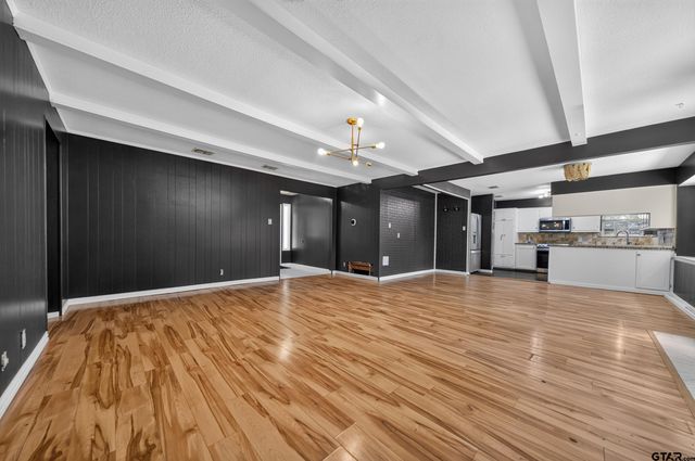 3908 Wakefield Dr, Tyler, TX 75701