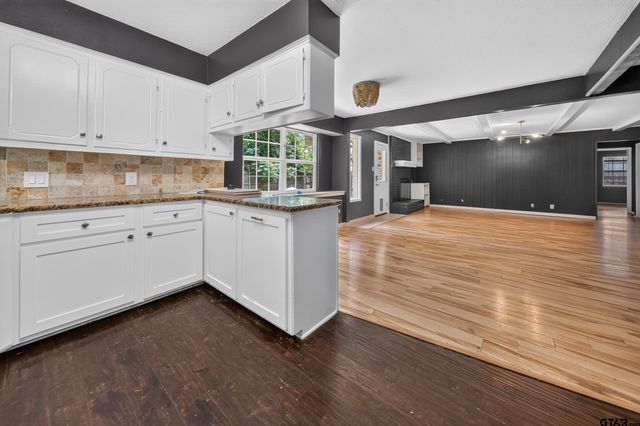 3908 Wakefield Dr, Tyler, TX 75701