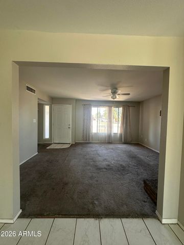 8847 W WELDON Avenue, Phoenix, AZ 85037