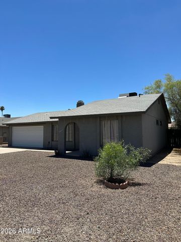 8847 W WELDON Avenue, Phoenix, AZ 85037