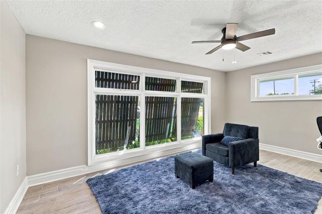 740 W Claude Street, Lake Charles, LA 70605