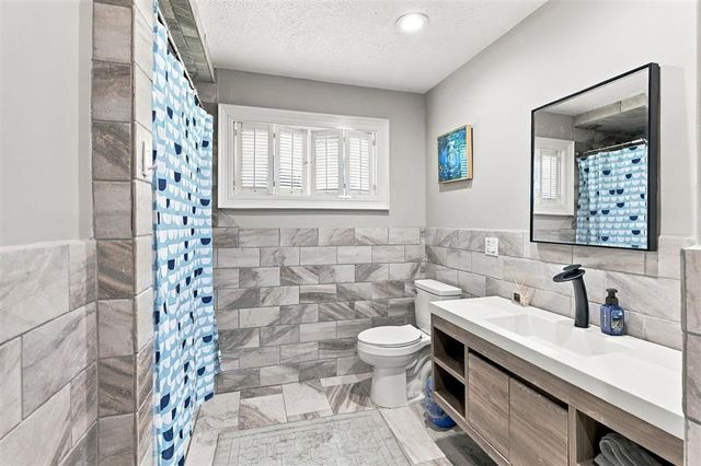 740 W Claude Street, Lake Charles, LA 70605