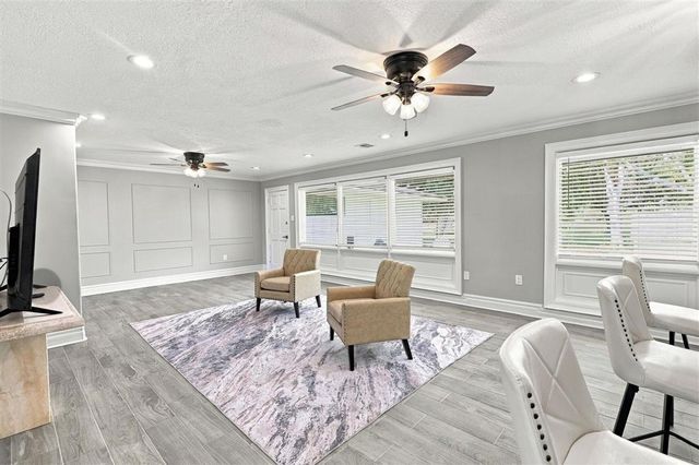 740 W Claude Street, Lake Charles, LA 70605