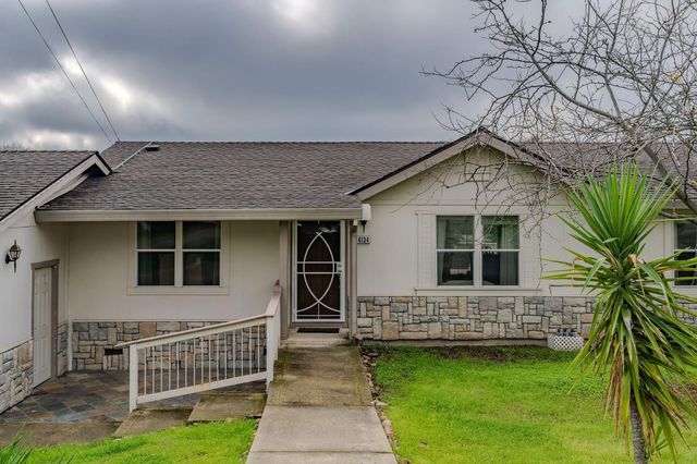 4134 Lakeview Dr, Ione, CA 95640