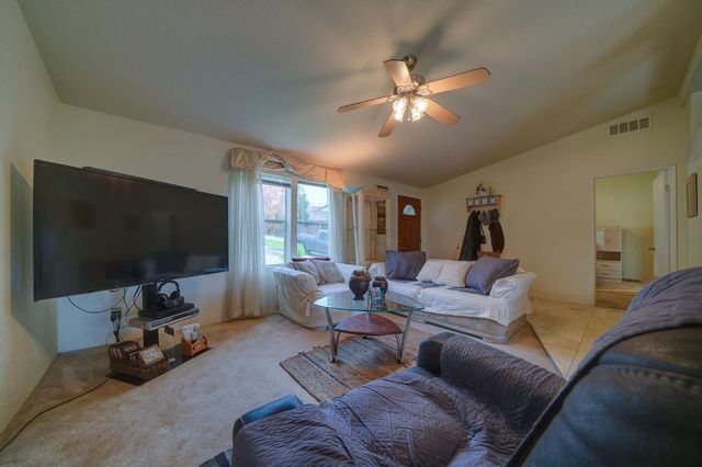 4134 Lakeview Dr, Ione, CA 95640