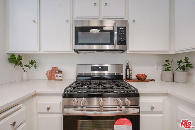 1655 Greenfield Avenue 3, Los Angeles, CA 90025