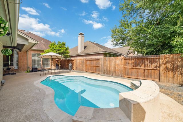 7411 Greatwood Grove Drive, Sugar Land, TX 77479