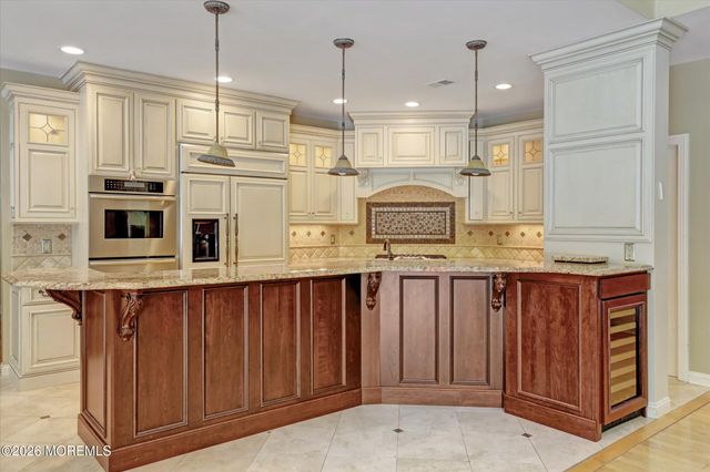 26 Bruns Road, West Allenhurst, NJ 07711