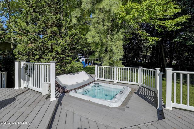 26 Bruns Road, West Allenhurst, NJ 07711