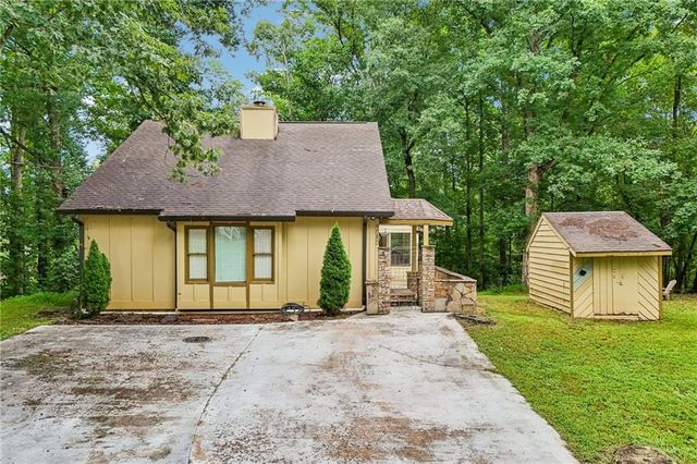 9080 Pine Tree Circle, Gainesville, GA 30506