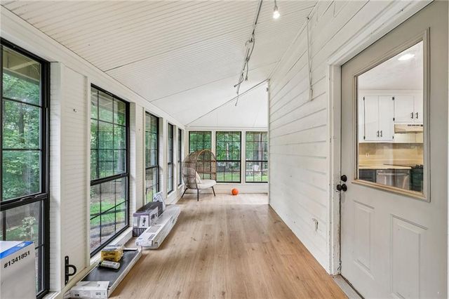 9080 Pine Tree Circle, Gainesville, GA 30506