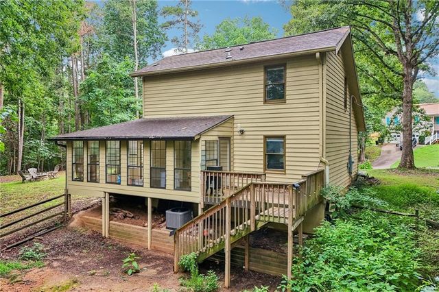 9080 Pine Tree Circle, Gainesville, GA 30506